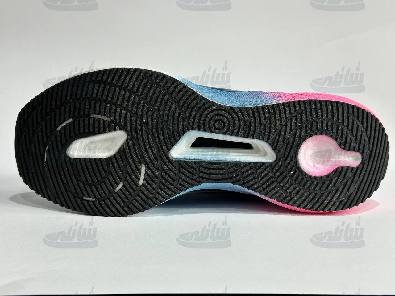 photo_5886595692892376185_y