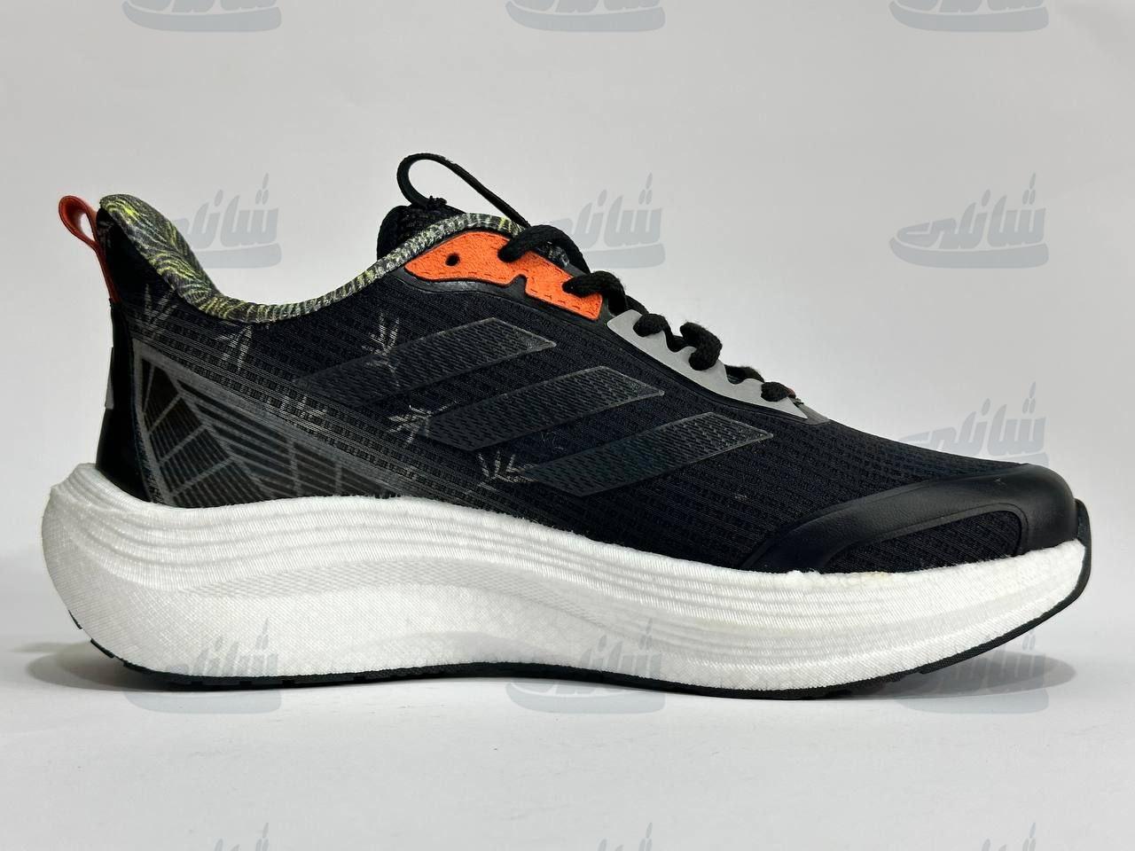 photo_5886595692892376215_y