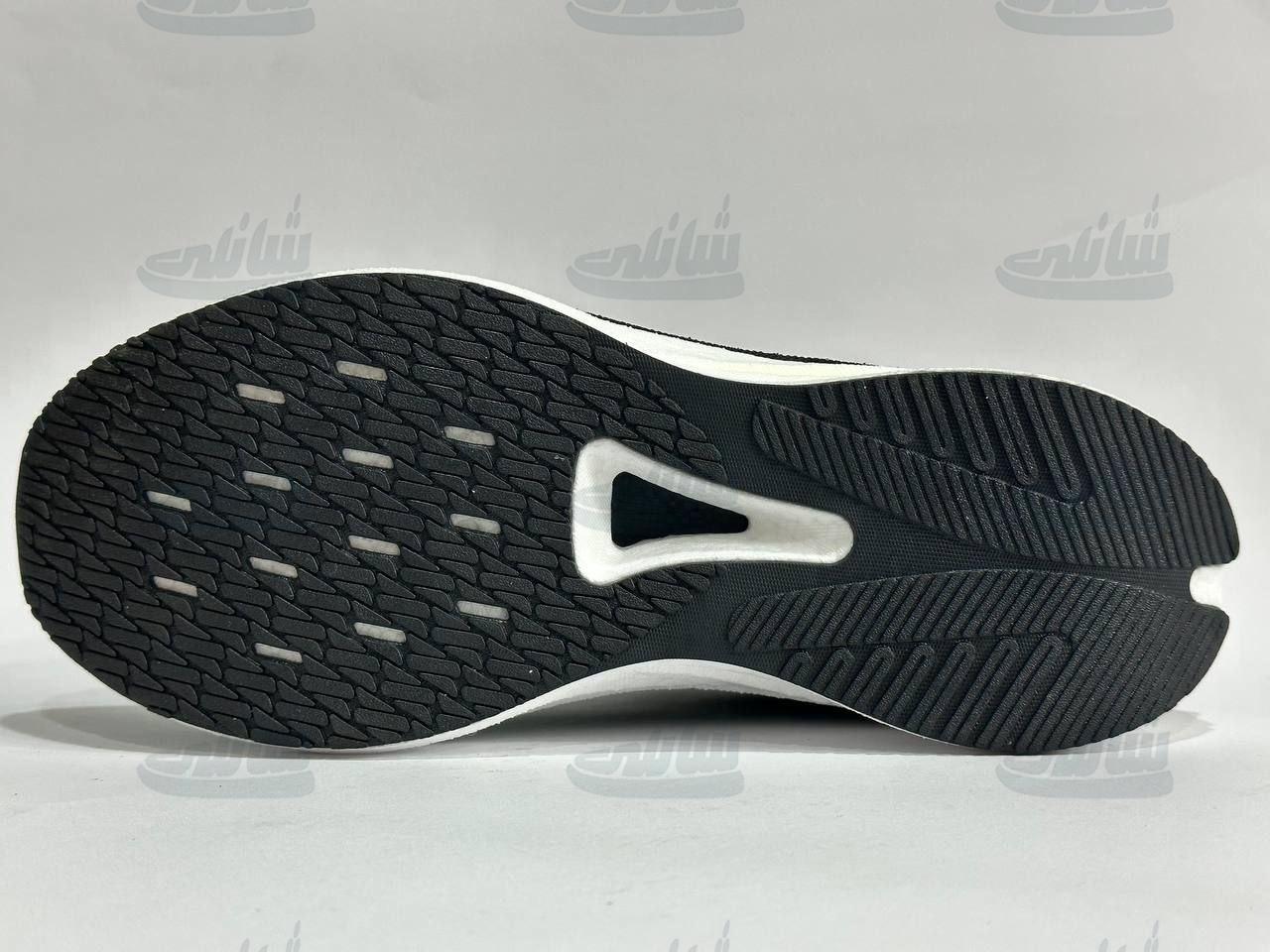 photo_5886595692892376235_y