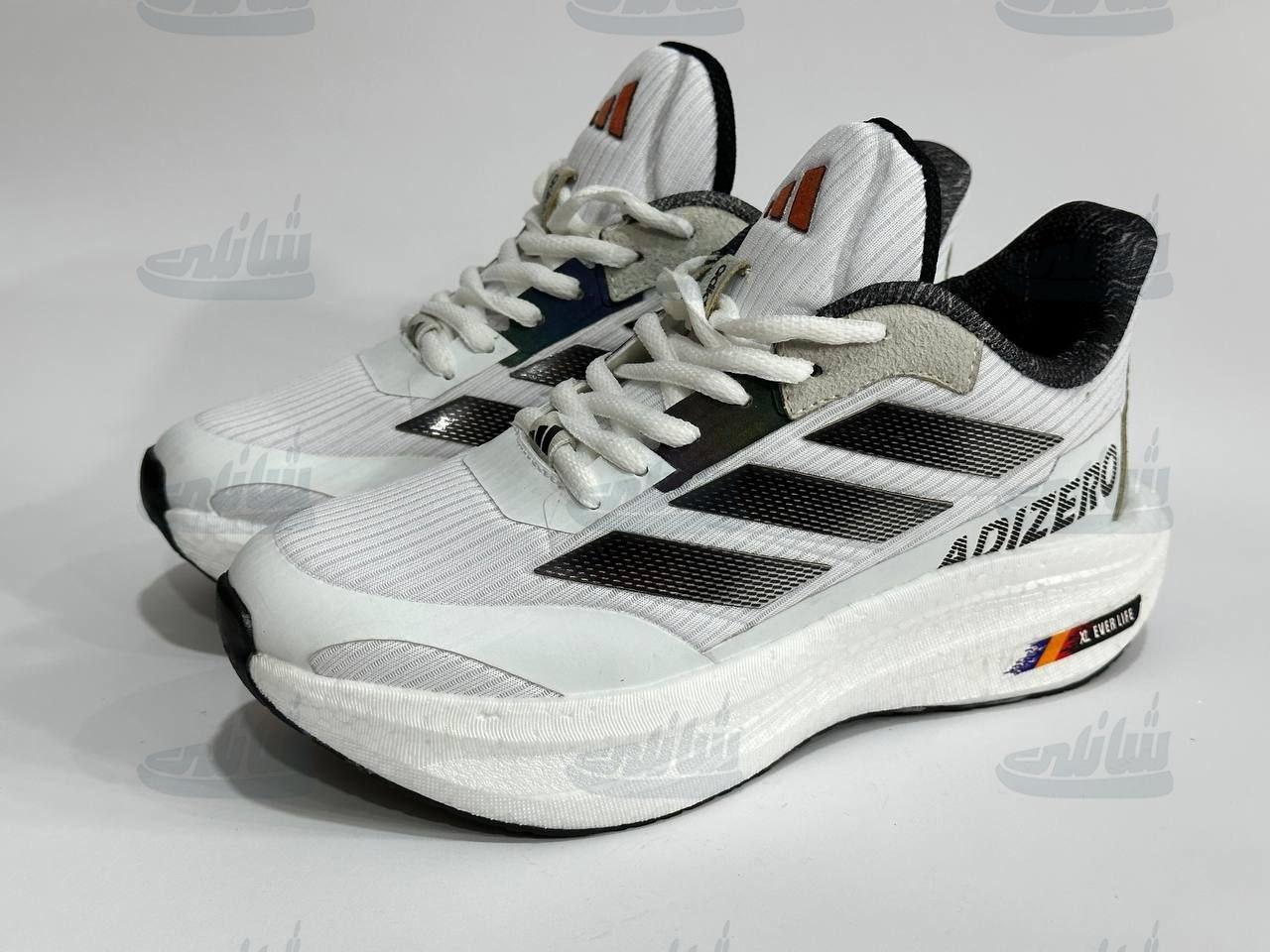 photo_5886595692892376243_y