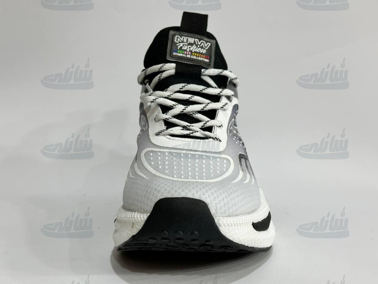 photo_5886595692892376260_y