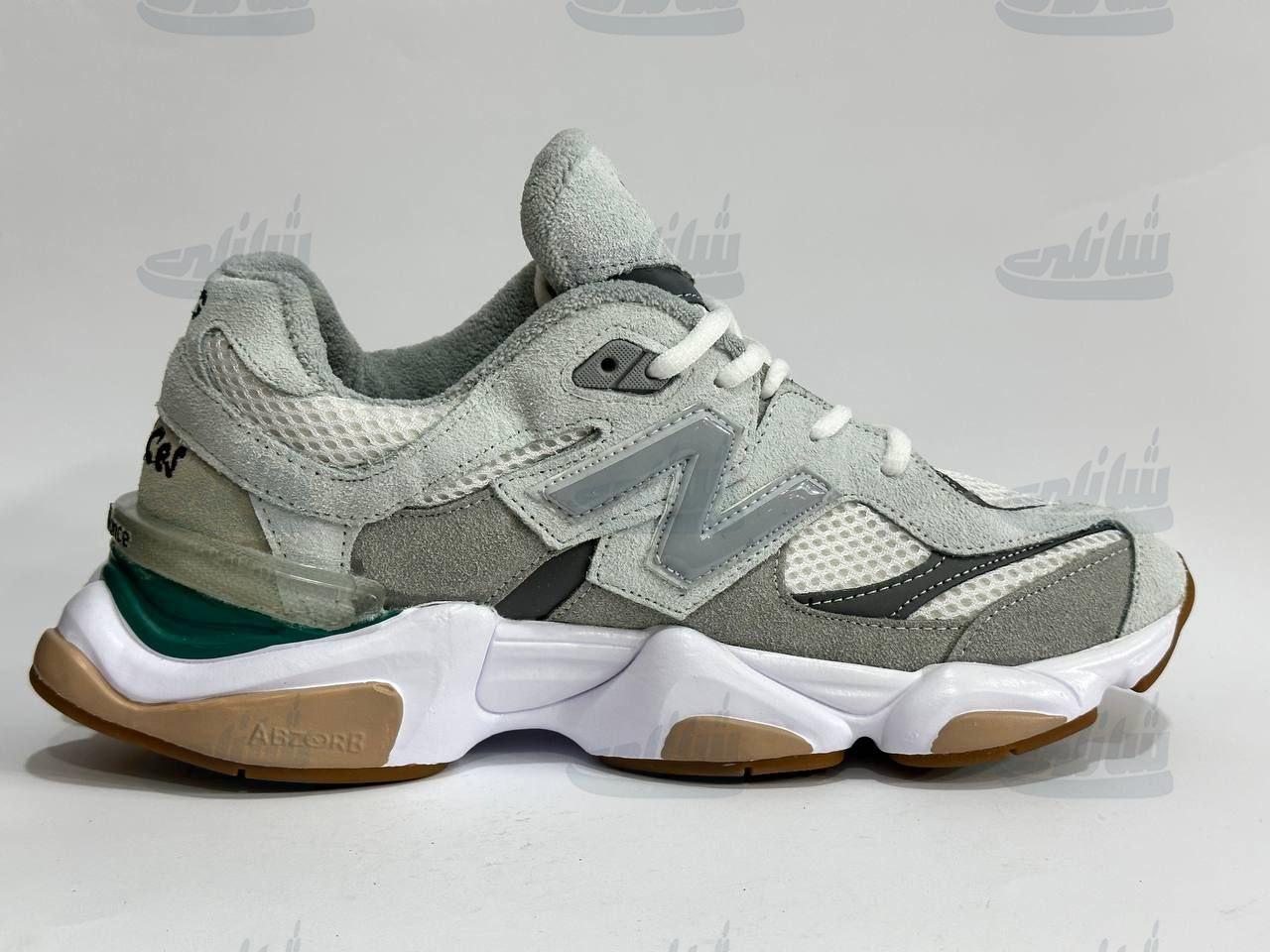 photo_5886595692892376339_y