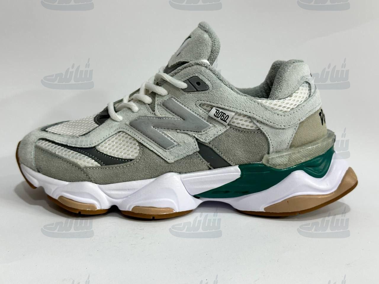 photo_5886595692892376341_y