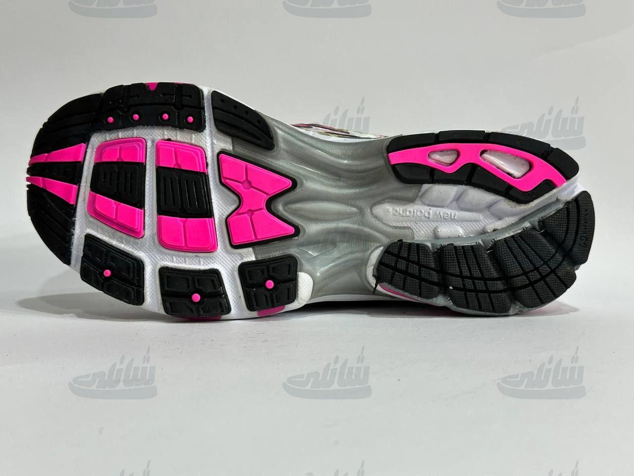 photo_5886595692892376342_y