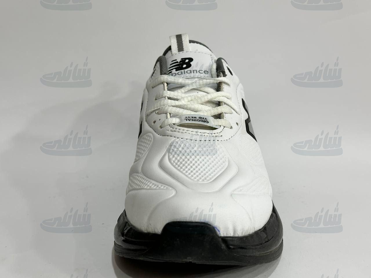 photo_5886595692892376365_y