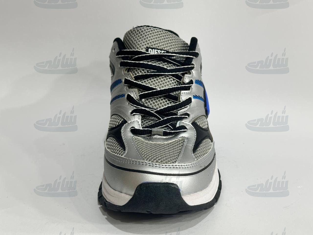 photo_5888847492706060172_y