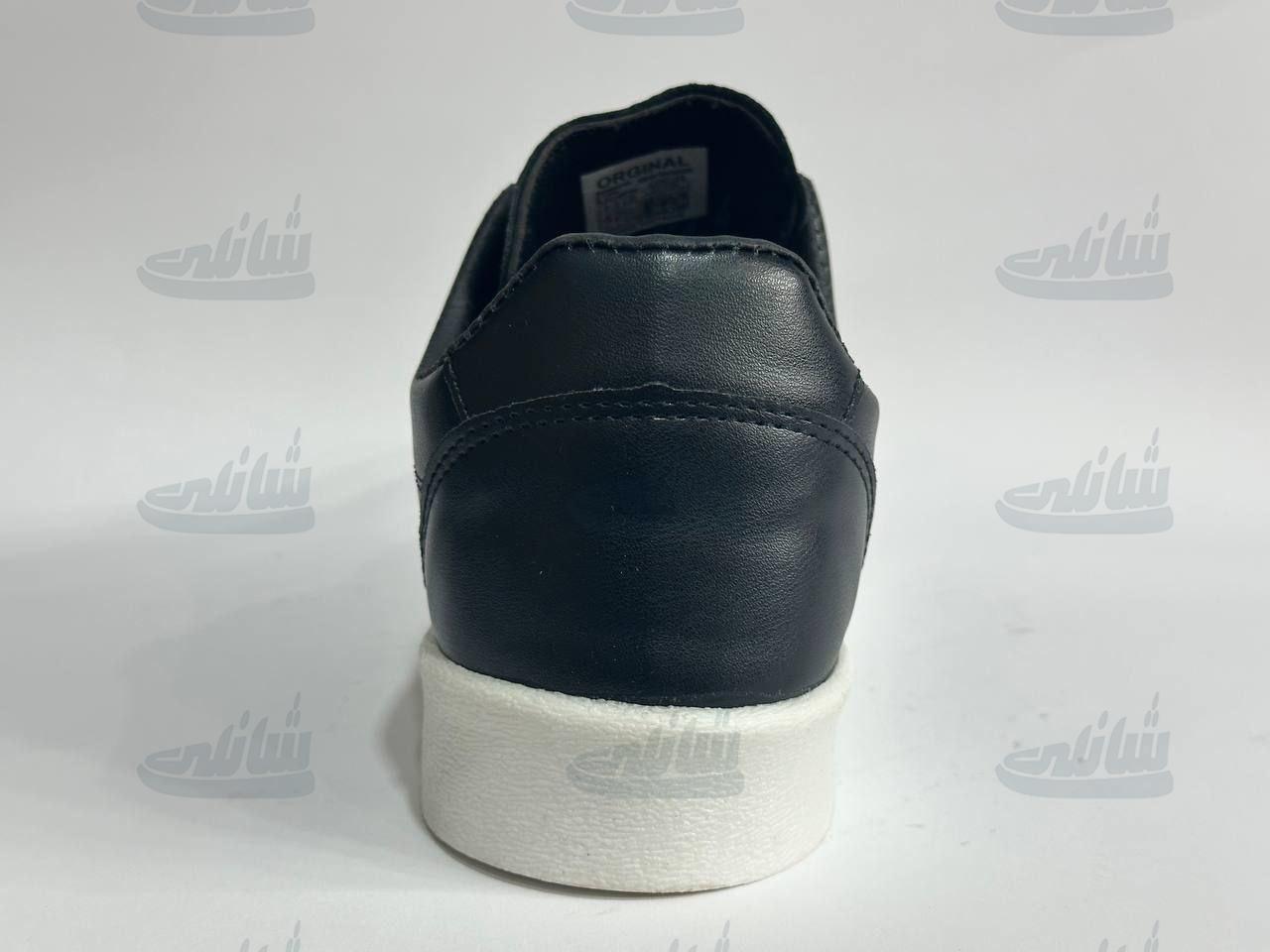 photo_5888847492706060190_y