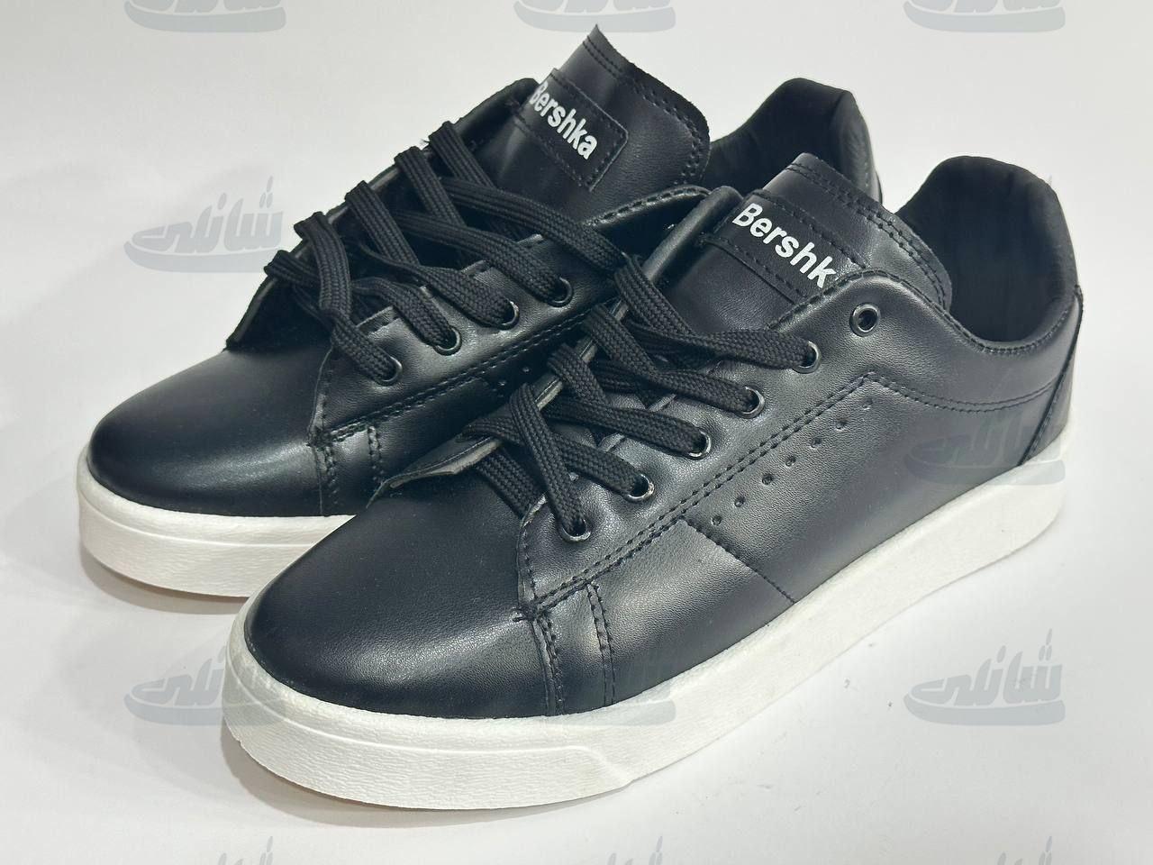 photo_5888847492706060192_y