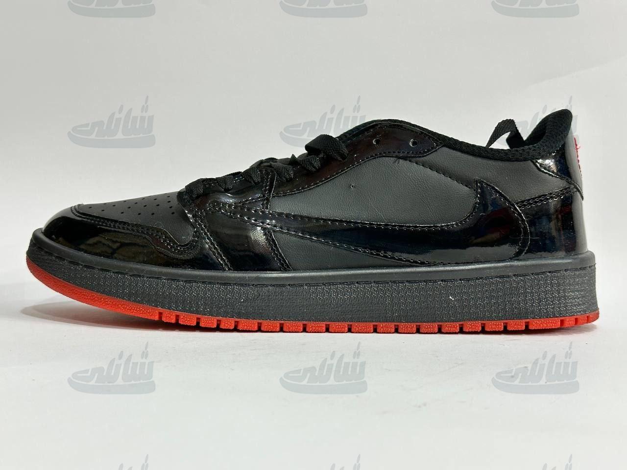 photo_5888847492706060210_y