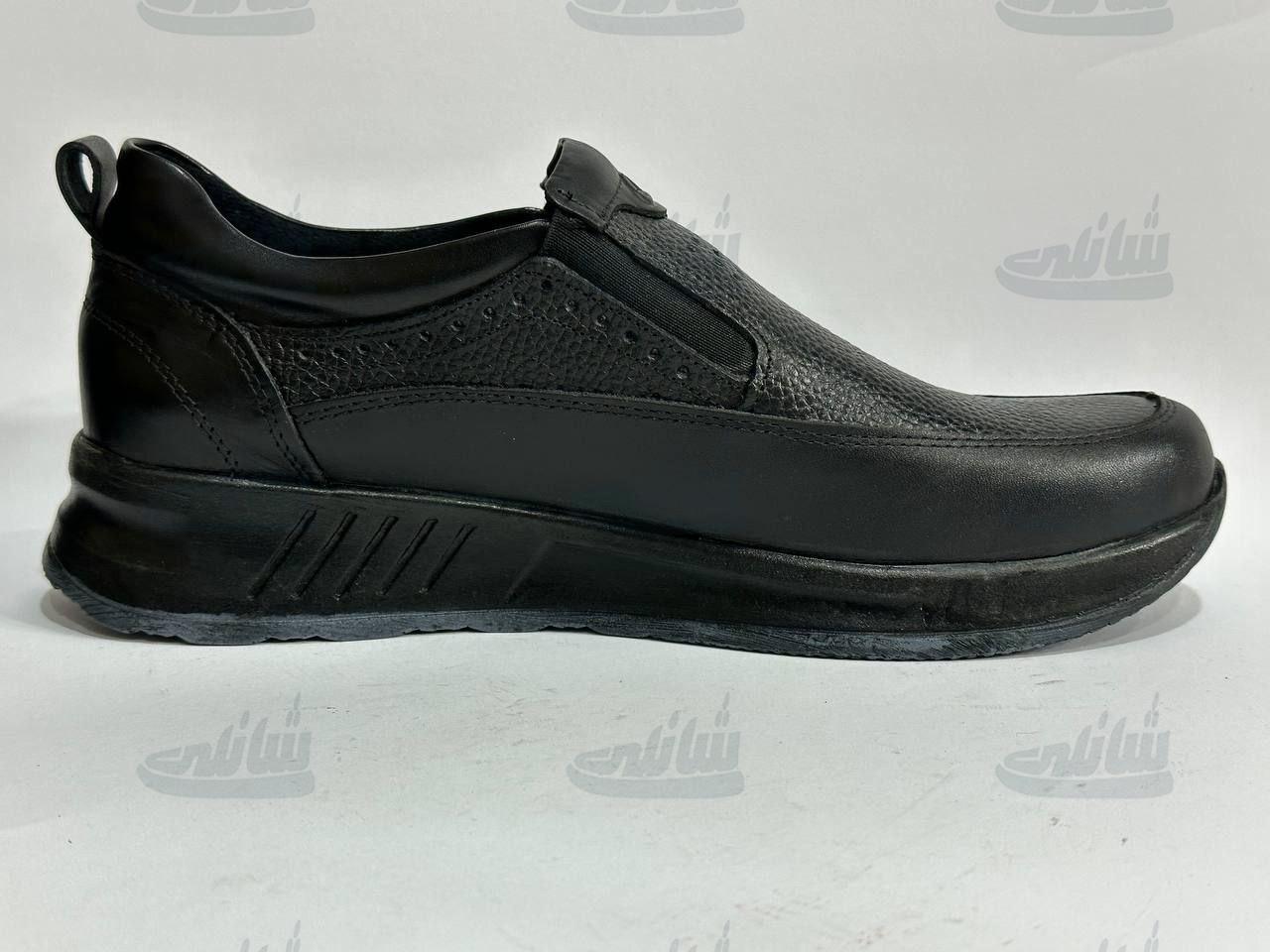 photo_5888847492706060218_y