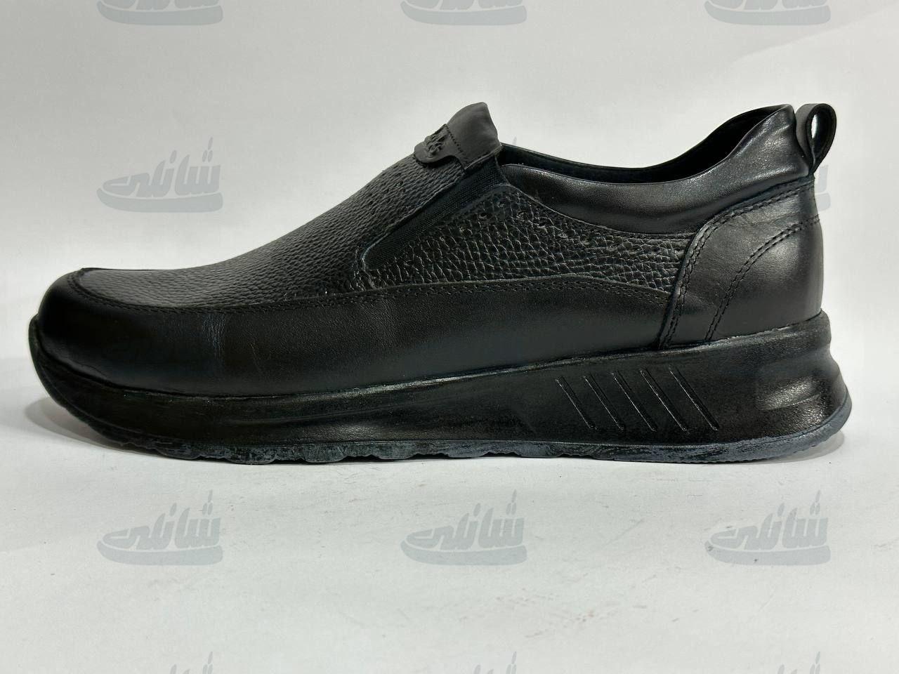 photo_5888847492706060219_y