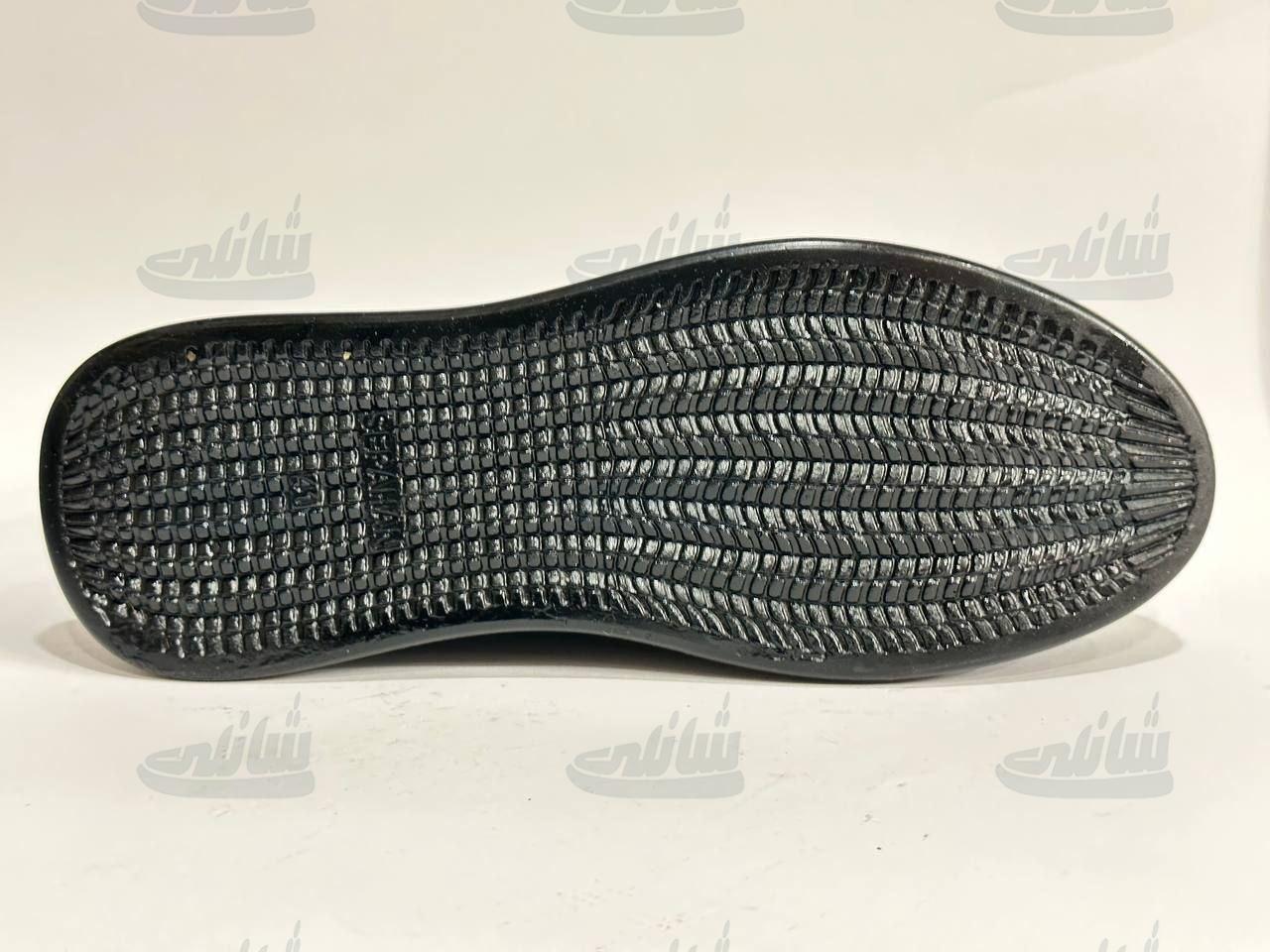 photo_5888847492706060236_y